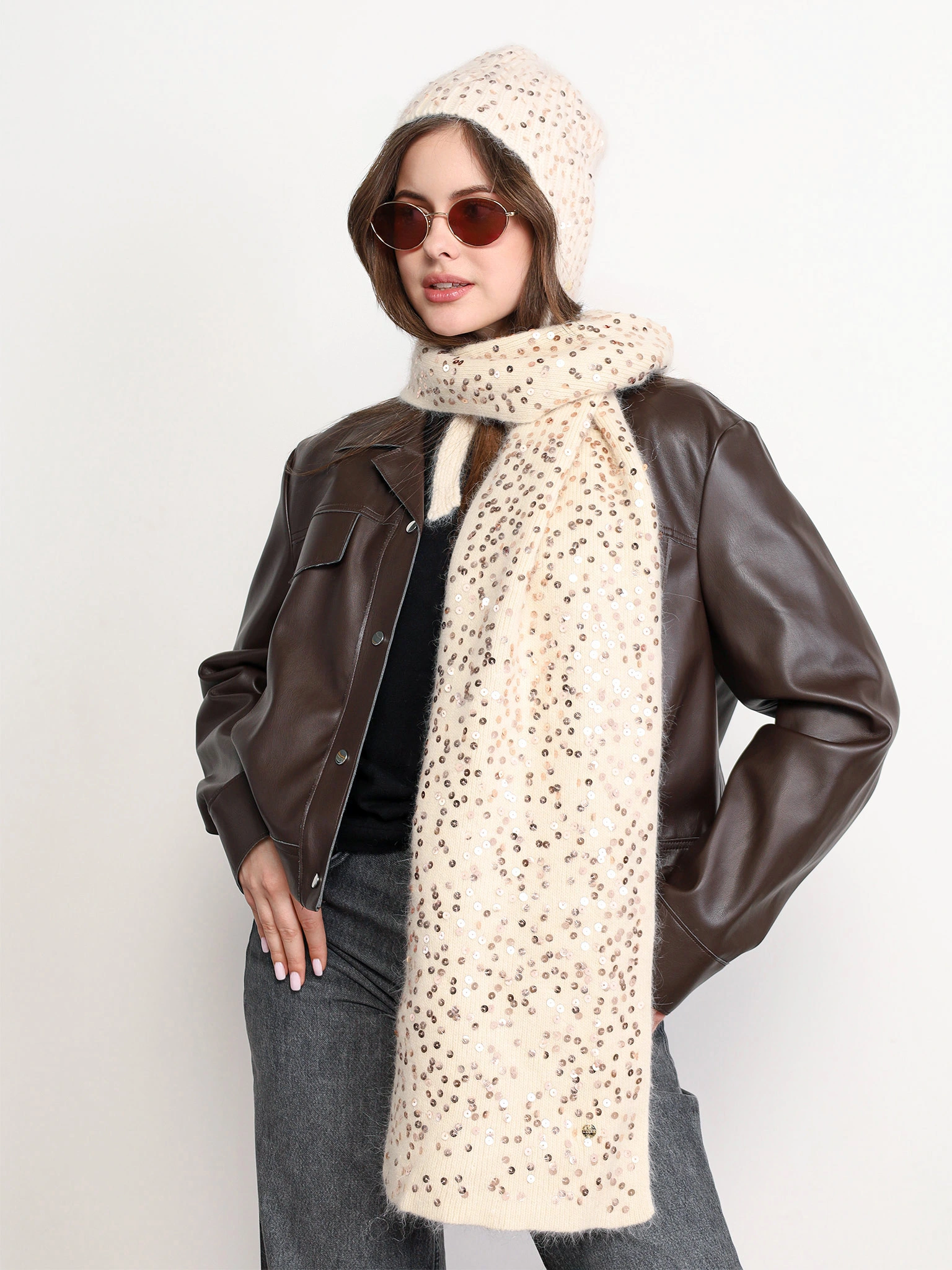 Шарф с пайетками в ассортименте